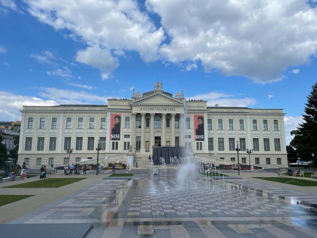 University City Life Bestern Szeged Esterno foto